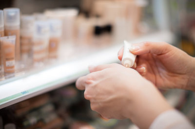 廣州蘿薇 化妝品代加工助力企業邁向財富未來